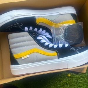 GRAY BLACK AND YELLOW VANS